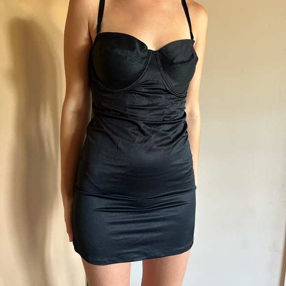 Vintage Mini black corset style dress - Picture 6 of 6
